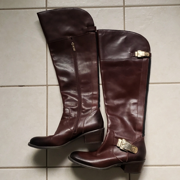 Vince Camuto boots - Picture 1 of 5
